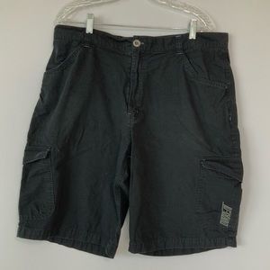 Current shorts black size 36 men’s cargo pockets